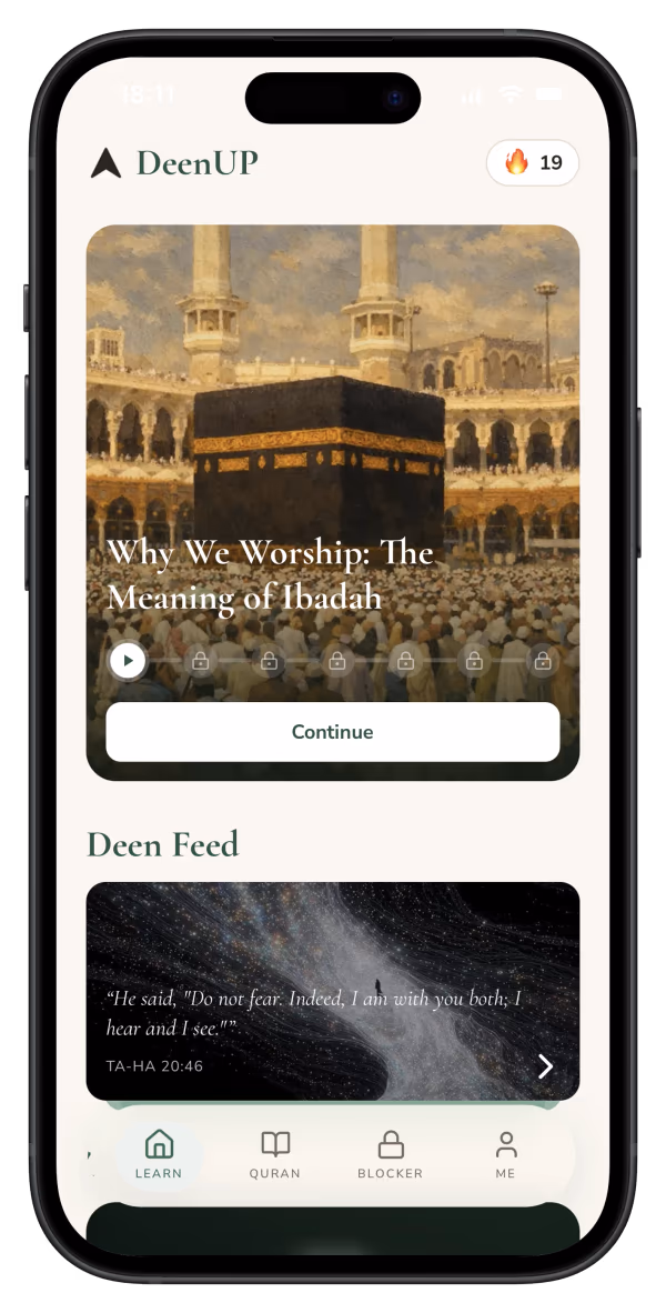 Die DeenUp-App zeigt kurze islamische Lektionen auf einem Smartphone